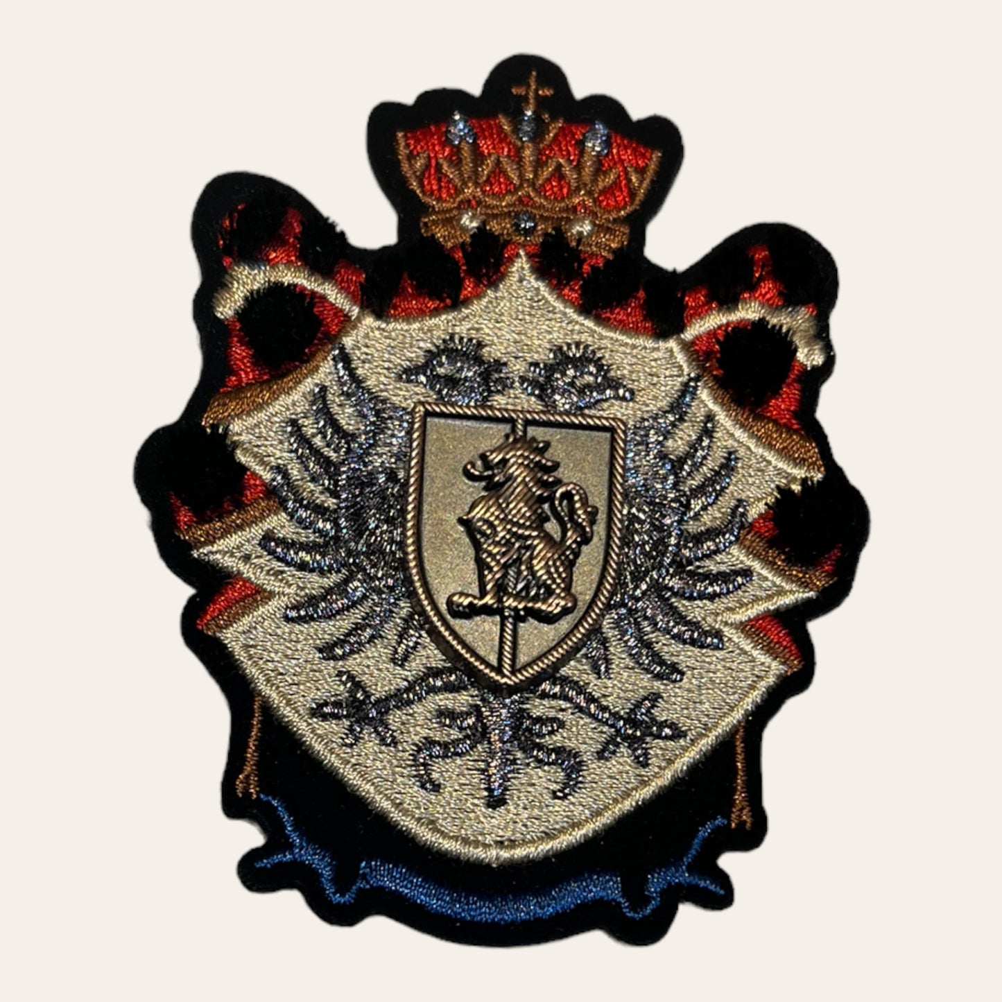 Insignia Bordada Royal