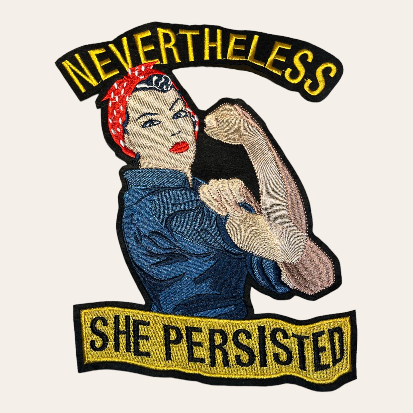 Parche bordado mujer empoderada