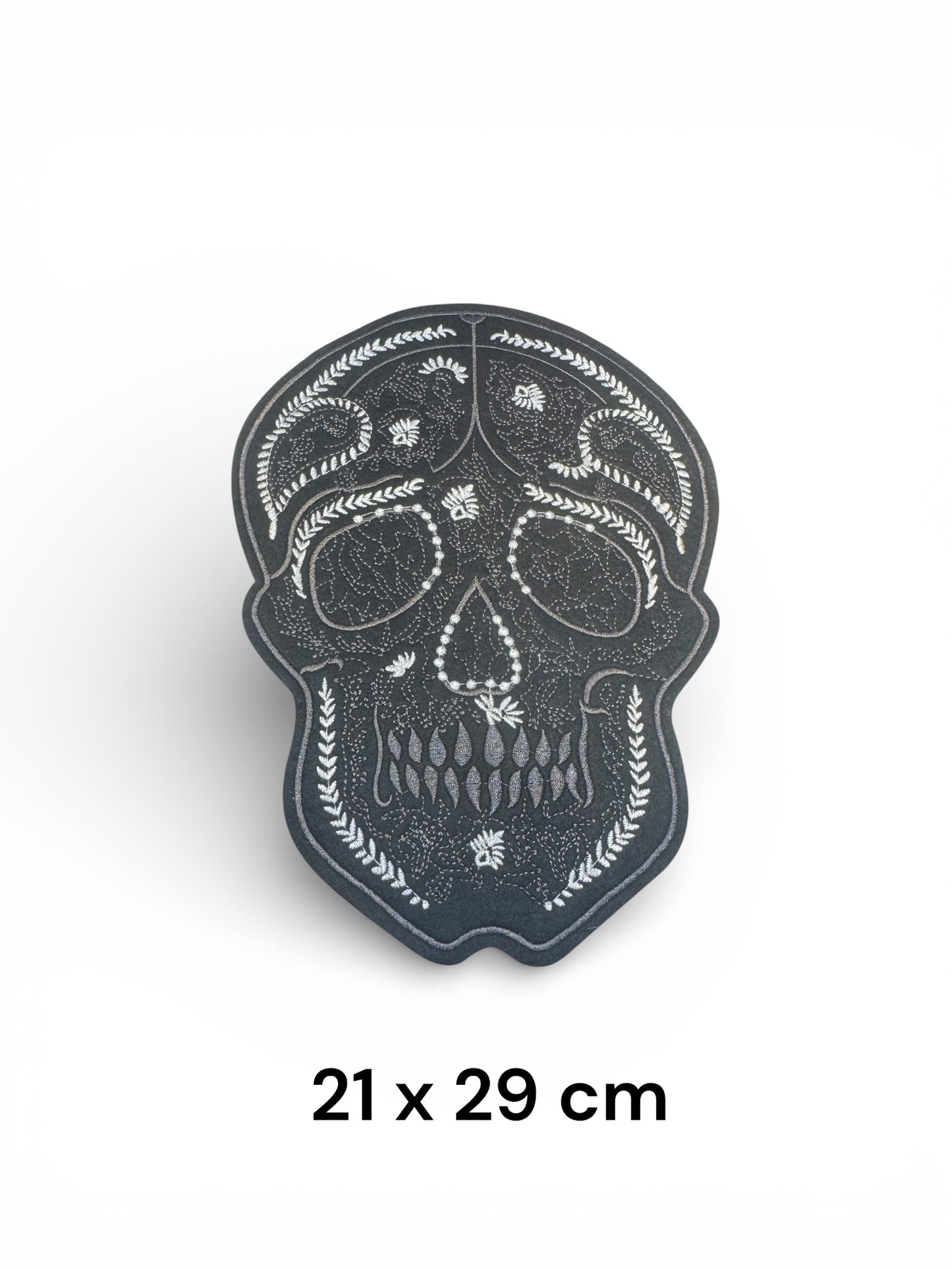 Parche calavera bordada