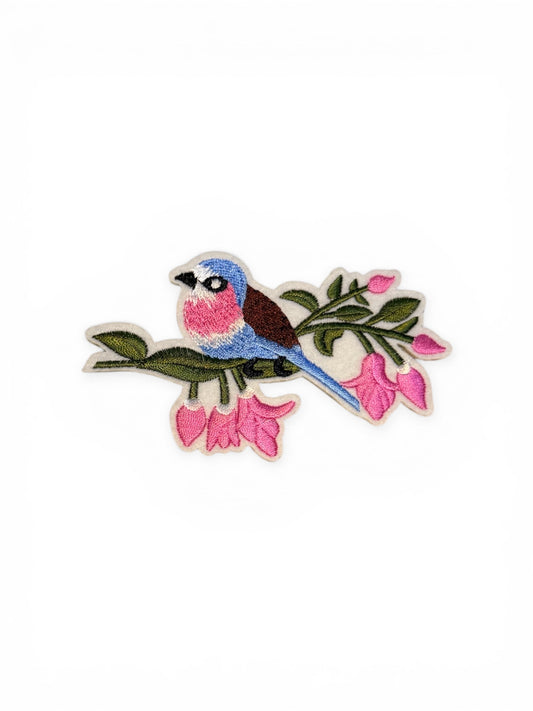 Parche bordado pajarito